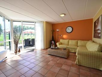 Modern Holiday Home In South Holland By Lake Volkerak