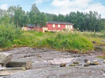 Three-bedroom Holiday Home In Halsanaustan