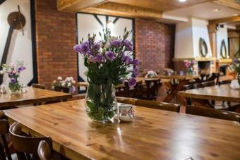 Hostal Nadwarcia?ski Dworek M?odzikowo