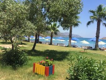 Mav?-yes?l Apart Hotel (t?san,mers?n)