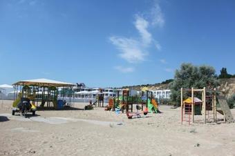 Hostal Vip Townhouse Near The Sea