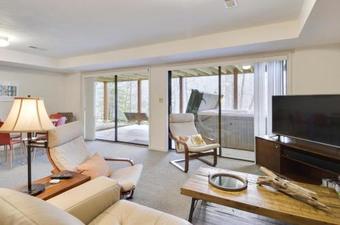 Hickory Hill Cottage