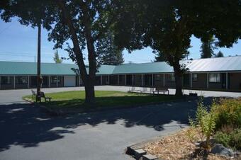 Newport Antler Motel