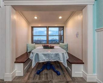 The Lodge At Beaver Lake Bed And Breakfast