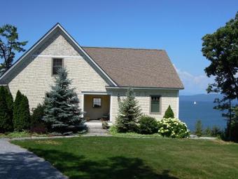 Button Bay Bed And Breakfast