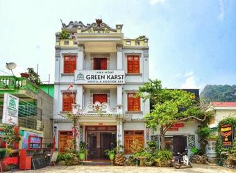 Hotel Green Karst Hostel & Bar