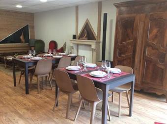 Hostal Domaine La Fontaine Du Mont