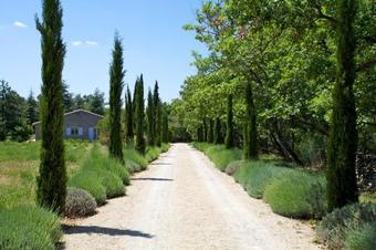 Lacoste Villa Sleeps 6 Pool Wifi