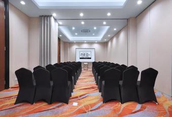 Hotel Neo+waru-sidoarjo By Aston