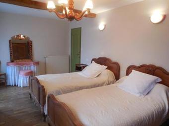 Homestay Ch�teau De Saint-maixant