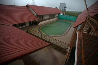 Super Deluxe Room Accommodation At Malshej