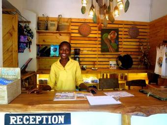 Distant Relatives Ecolodge & Backpackers