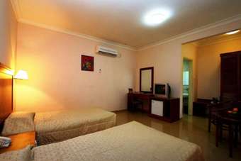 Hotel Rompin Beach Resorts