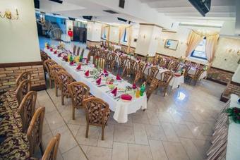 Hostal Sala Bankietowa I Pokoje Go?cinne