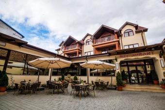 Hostal Pension Montana Popa