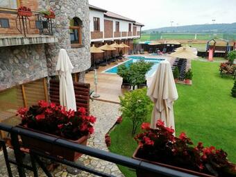 Motel Dvorac Ivanovi?