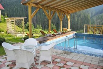 Hotel Resort Uyedineniye