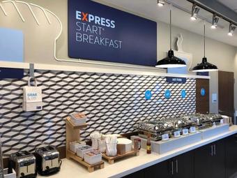 Hotel Holiday Inn Express & Suites - Springfield North