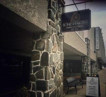 Hotel The Stables Inn & Suites