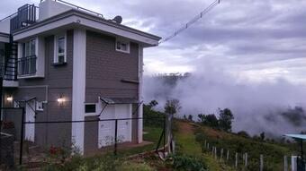 Villa Luxury Cottage @ The Umber Tea Family Cottage