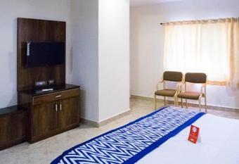 Hotel Oyo 5302 Bhadra Grand