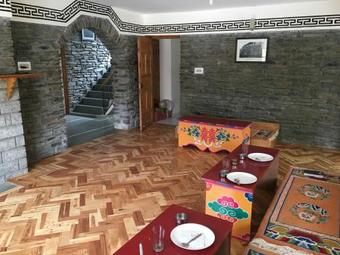 Bed & Breakfast Gemoor Khar- Manor House