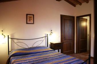 Casalvescovo Villa Sleeps 8 Pool Wifi