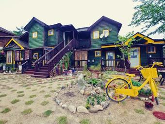 Mayfair Rodem Tree Shelter