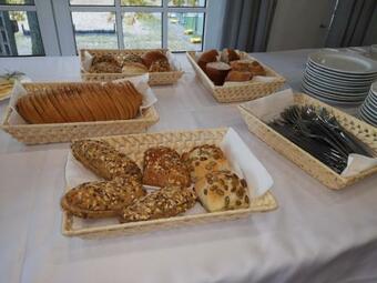 Albergue Pokoje Hotelowe Nad Jeziorem Jelen