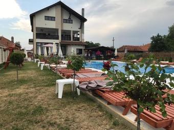 Hostal Pensiunea Luminita