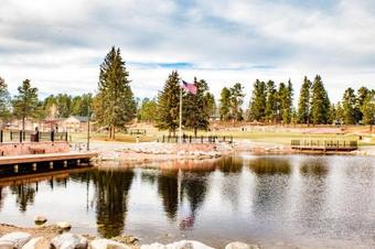 Rustic Retreat Cabin
