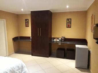 Hostal Guduza Guest House