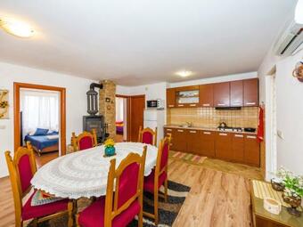 Apartamentos Vacation House Loreta