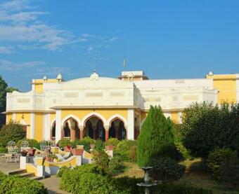 Hotel Bhanwar Vilas Palace