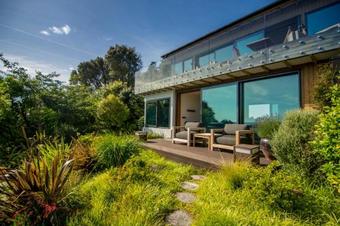 Lodge Split Apple Retreat