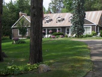 Posada Fortune's Madawaska Valley Inn