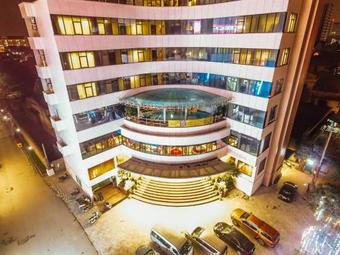 Muong Thanh Vinh Hotel