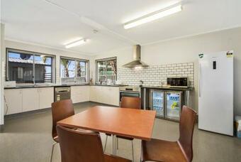 Hotel Latitude20 Roebourne Village