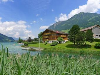 Apartment Wohnung Gelb