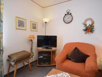 Spacious Apartment In Deudesfeld With Garden