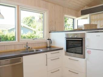 Three-bedroom Holiday Home In B�rkop 7