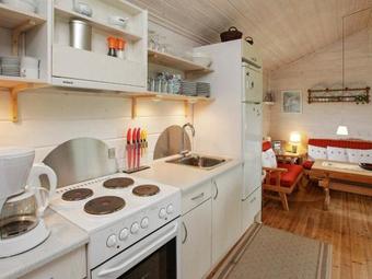 Two-bedroom Holiday Home In Roslev 7