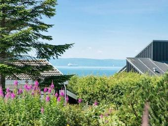 Three-bedroom Holiday Home In Knebel 7