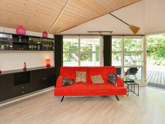 Three-bedroom Holiday Home In N�rre Nebel 4