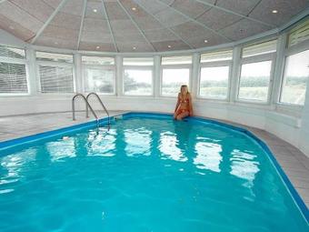 Five-bedroom Holiday Home In Humble 2