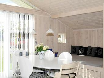 Three-bedroom Holiday Home In Hovborg 1
