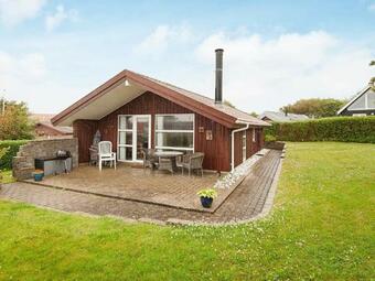 Holiday Home Hallumvej