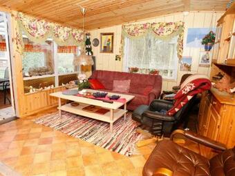 Two-bedroom Holiday Home In Thyholm 1