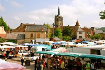 Moulins-engilbert Villa Sleeps 10 Pool