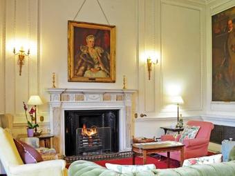 Apartment The Billiard Room